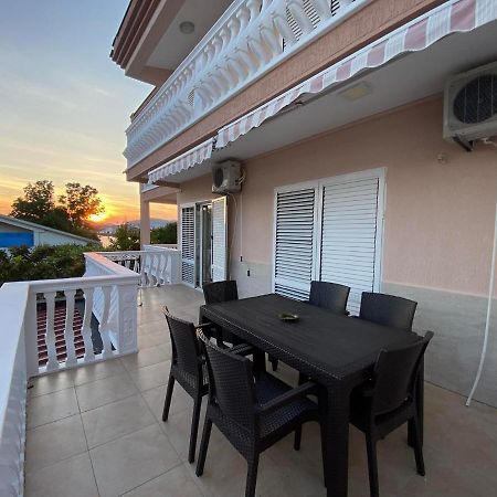 Апартаменты Curani House Улцинь Экстерьер фото